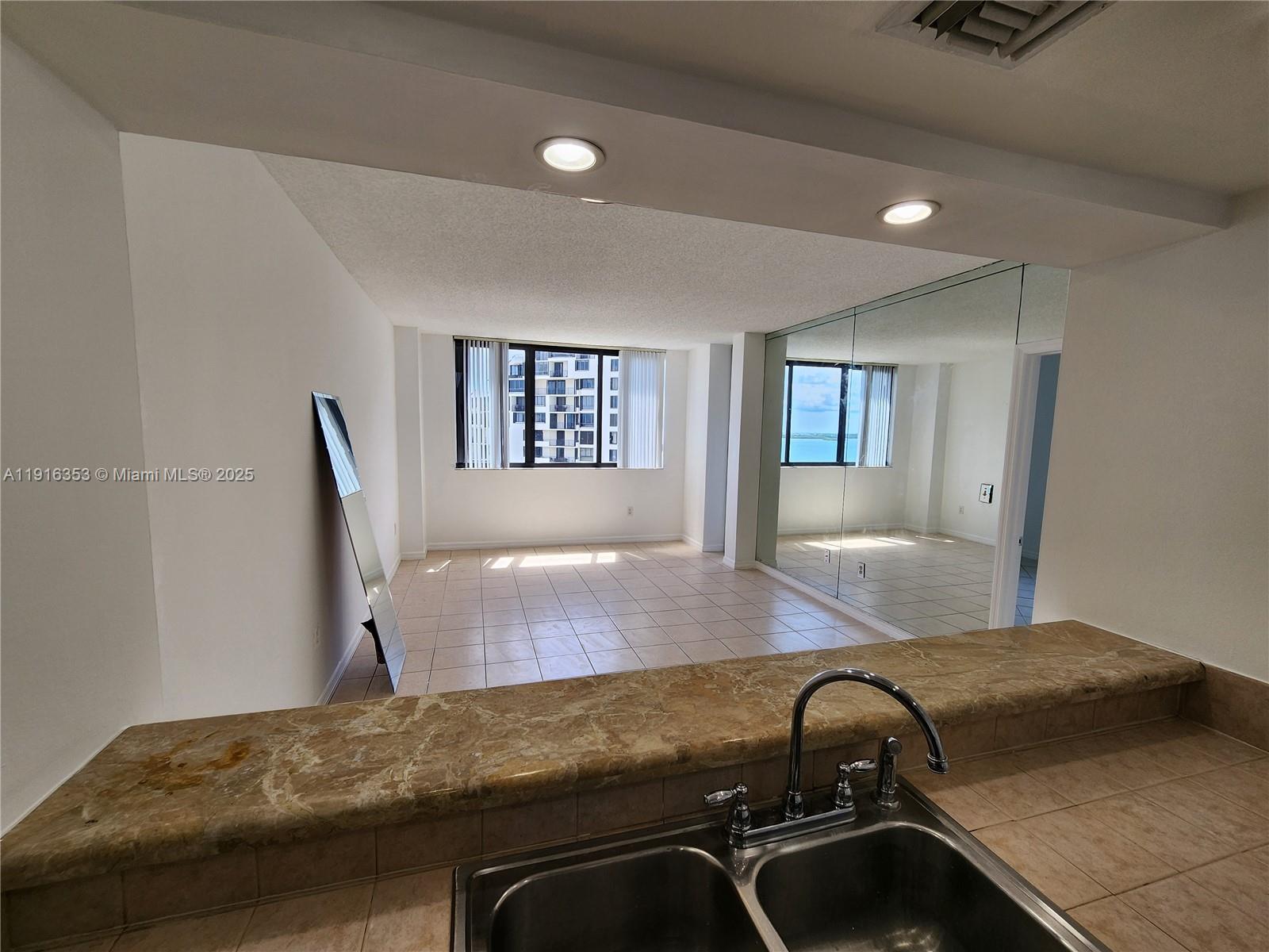 540 Brickell Key Dr #1603 Miami, FL 33131