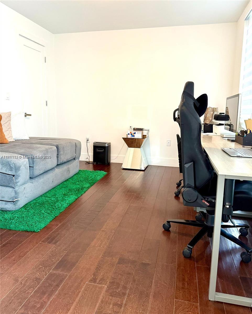 9165 NW 33rd St Doral, FL 33172