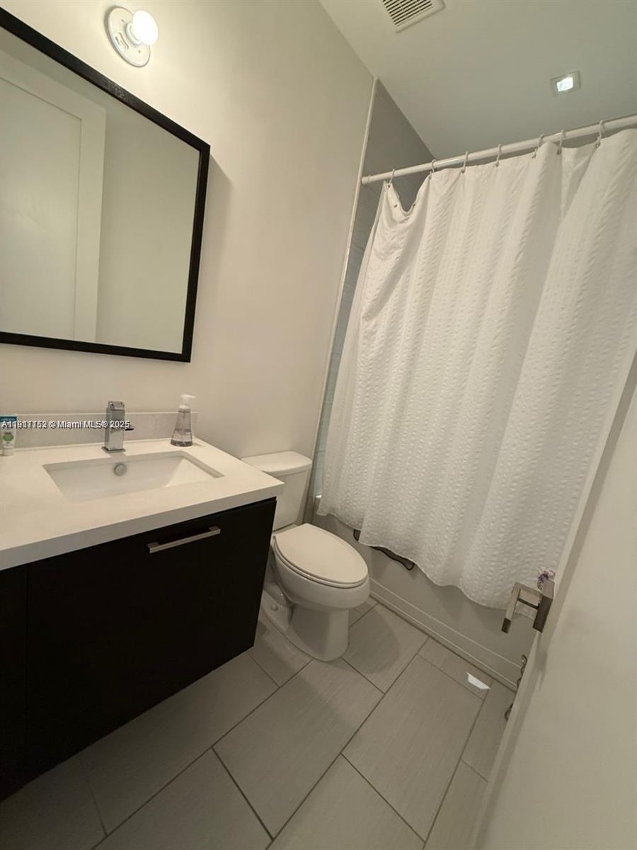 9165 NW 33rd St Doral, FL 33172