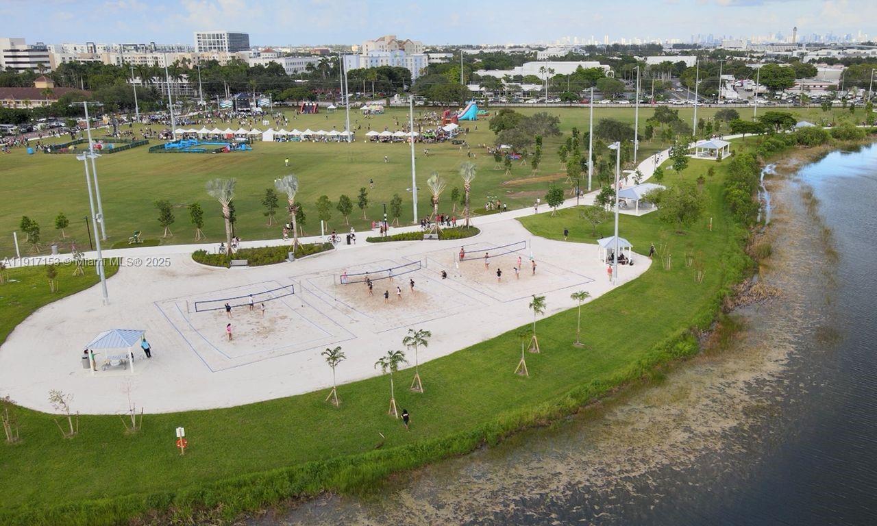 9165 NW 33rd St Doral, FL 33172