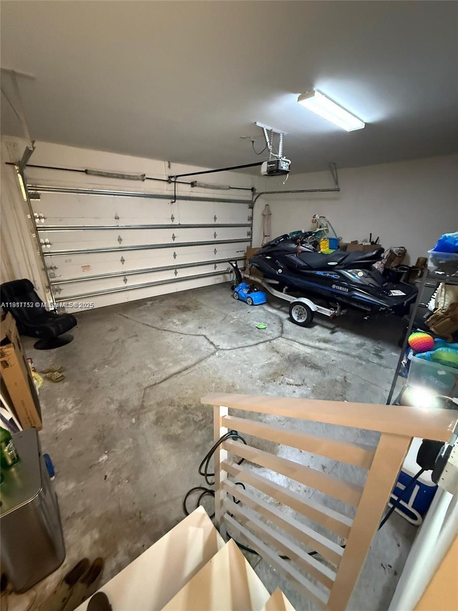 9165 NW 33rd St Doral, FL 33172