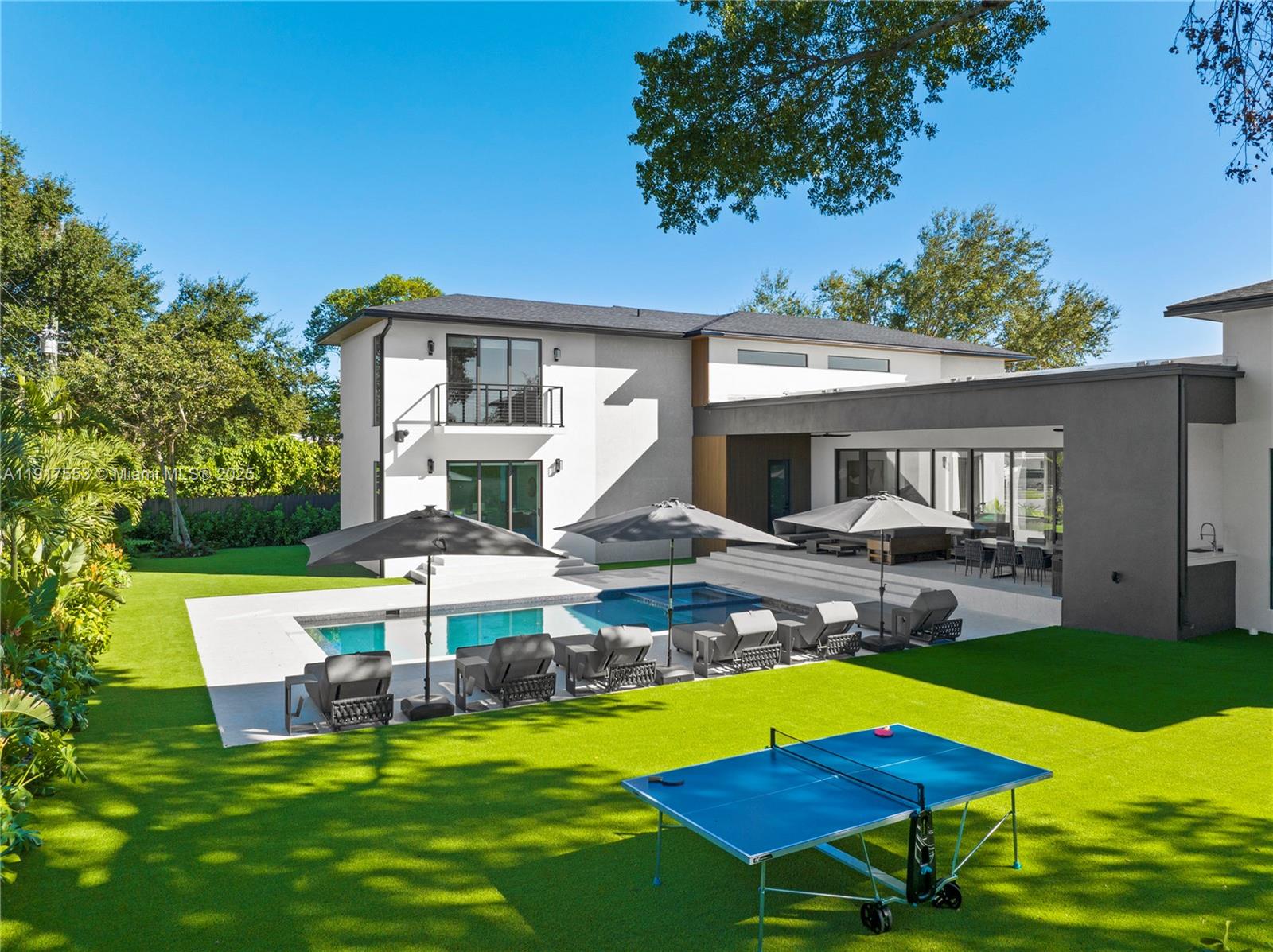 1881 NE 196th Ter Miami, FL 33179