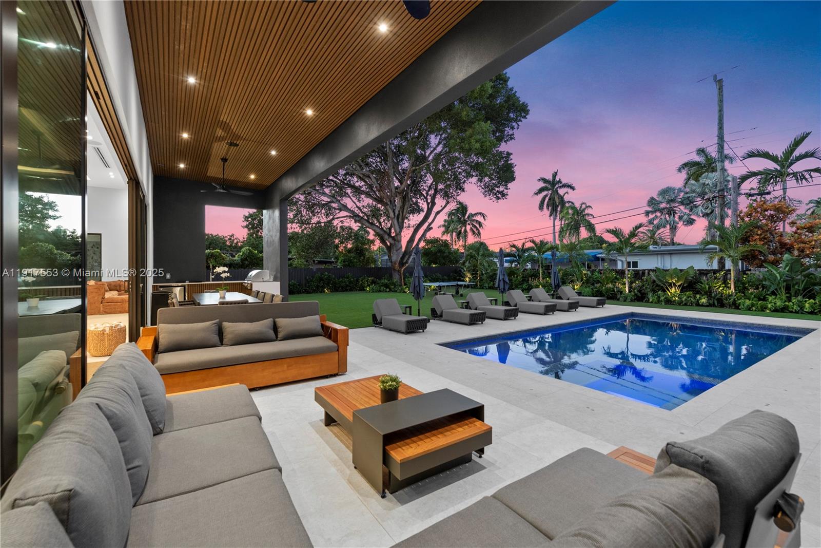 1881 NE 196th Ter Miami, FL 33179