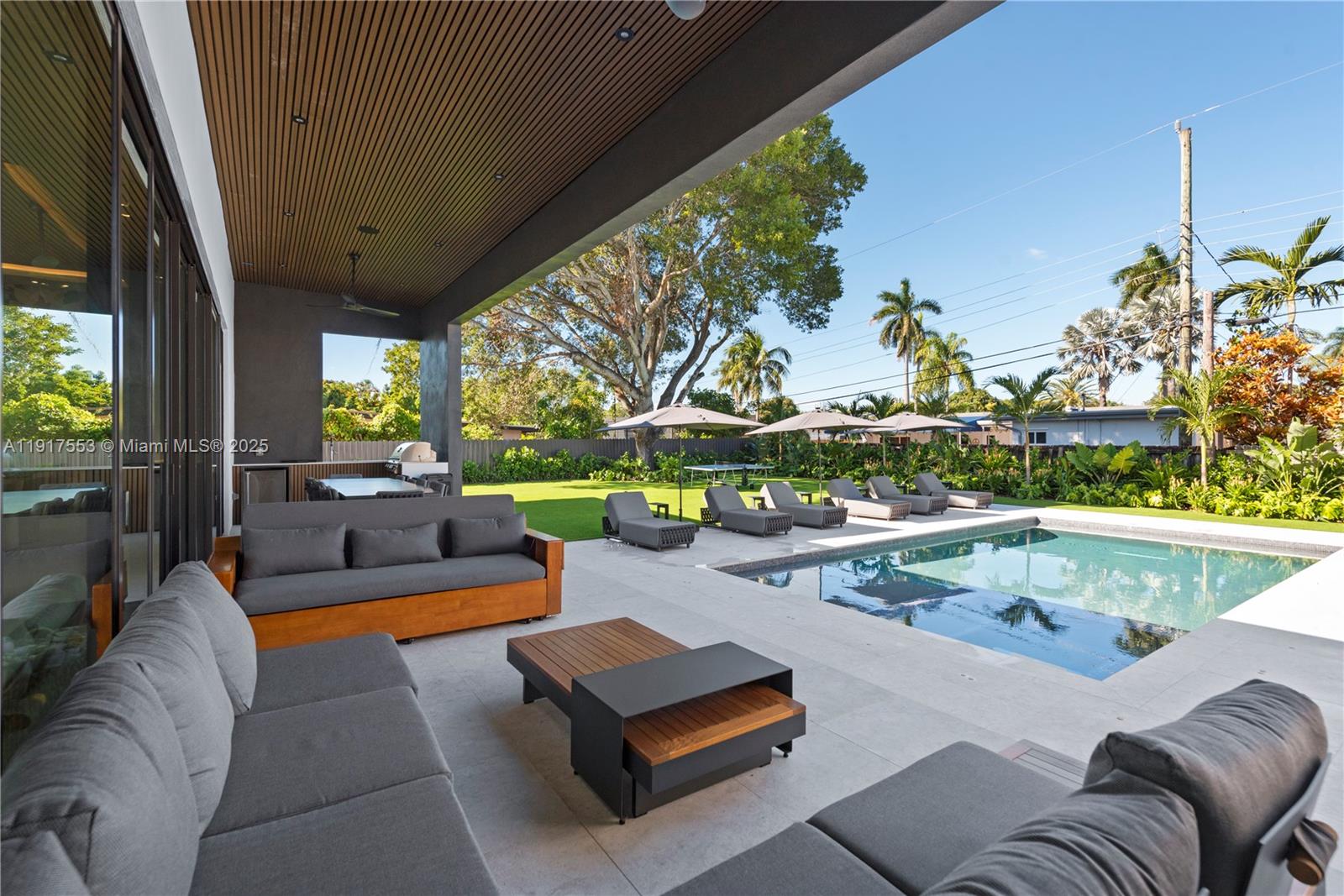 1881 NE 196th Ter Miami, FL 33179