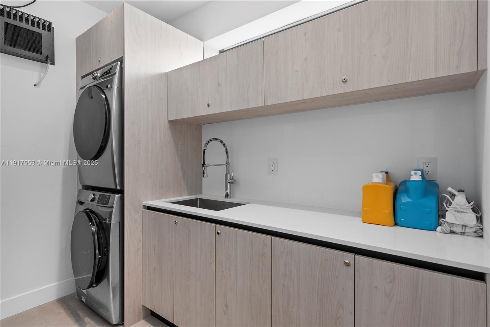 1881 NE 196th Ter Miami, FL 33179