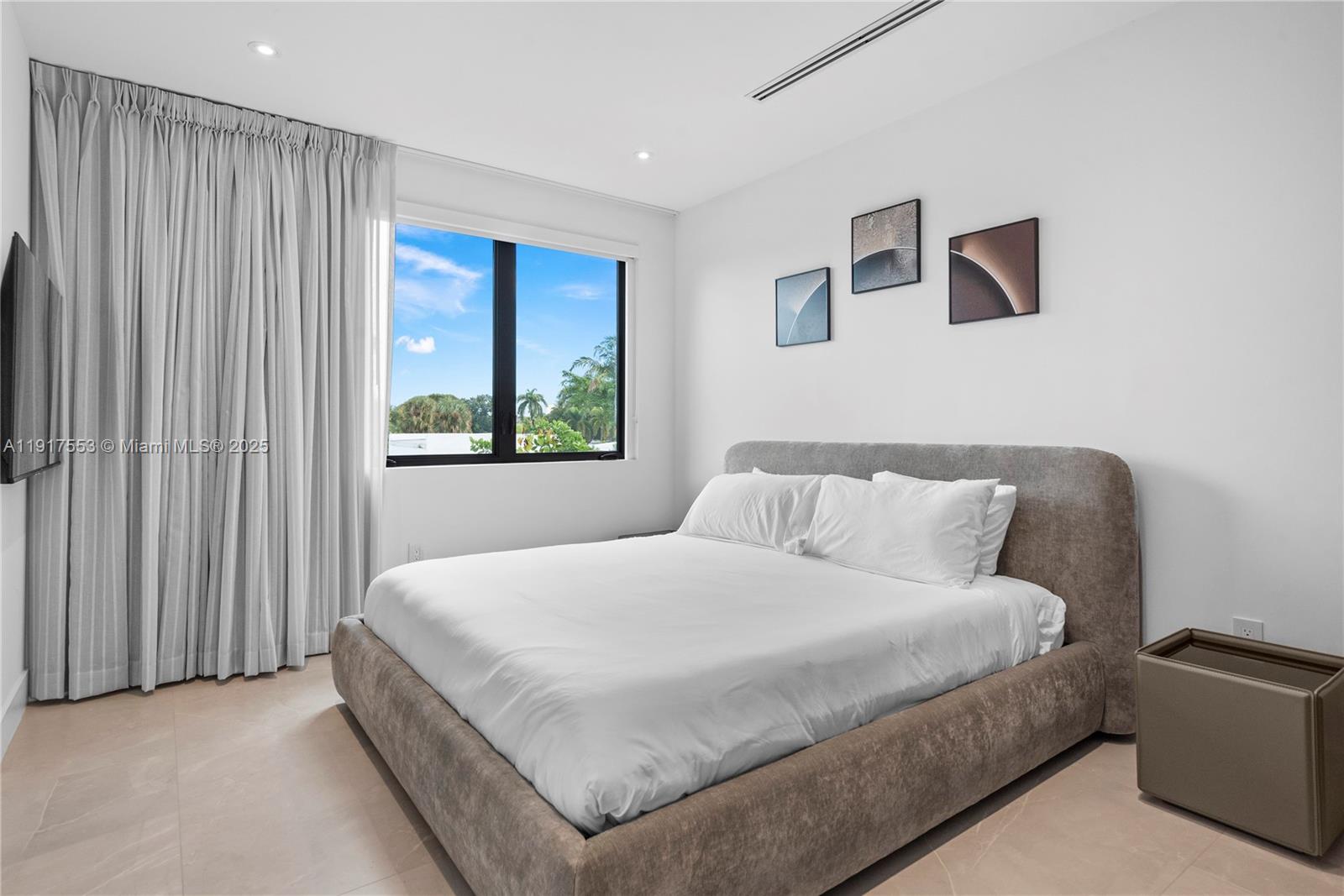 1881 NE 196th Ter Miami, FL 33179