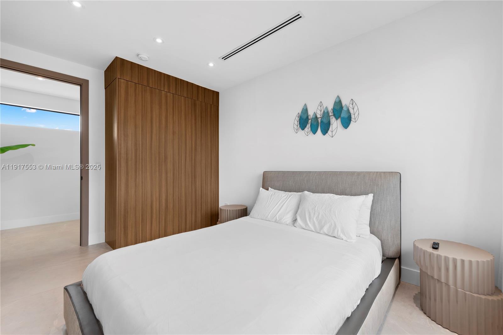 1881 NE 196th Ter Miami, FL 33179