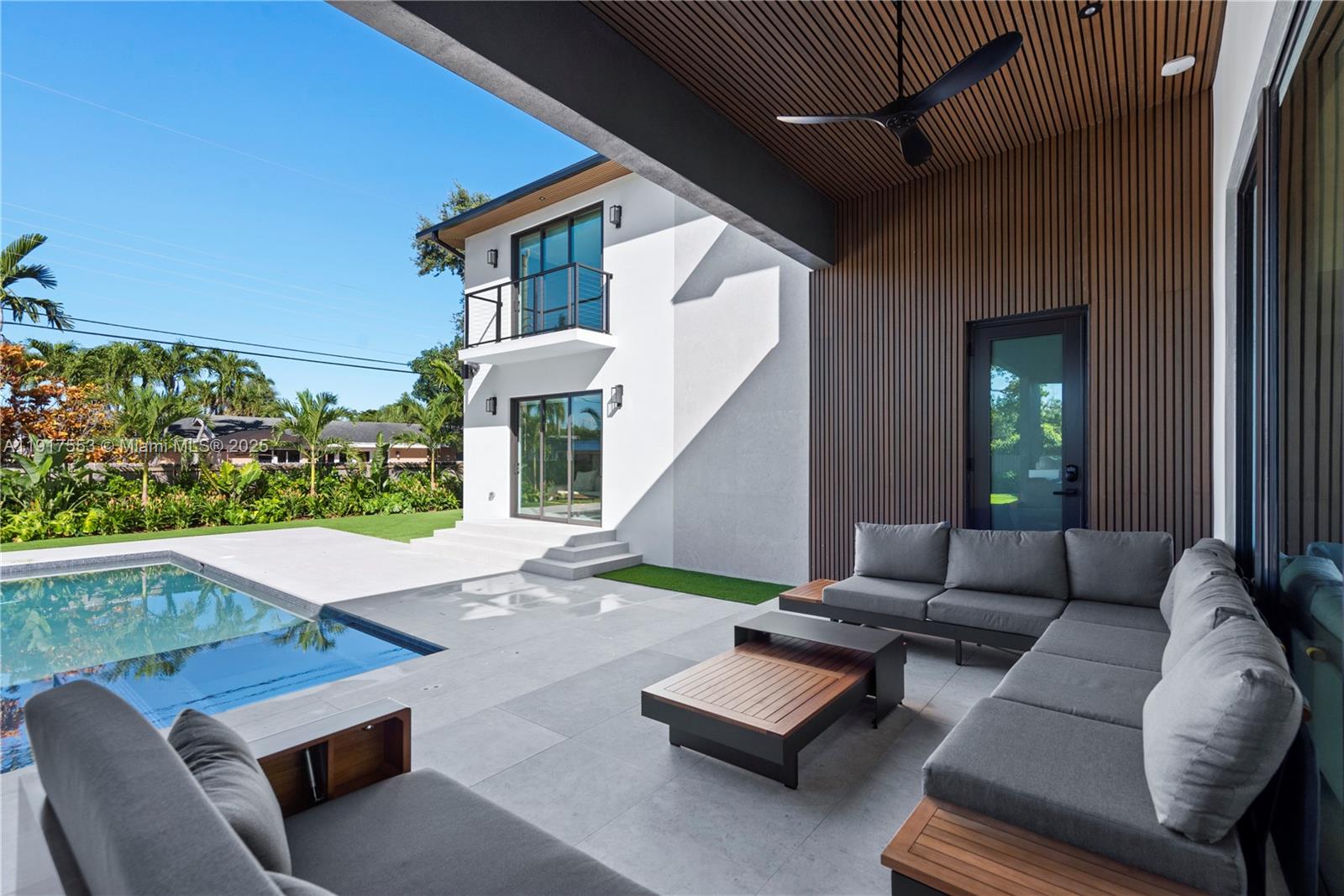 1881 NE 196th Ter Miami, FL 33179