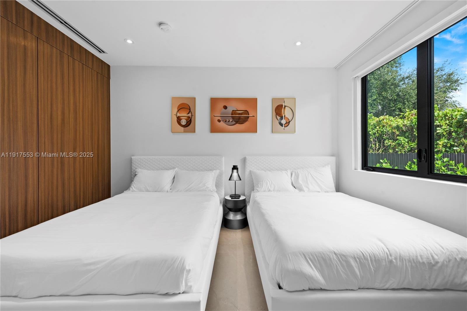 1881 NE 196th Ter Miami, FL 33179