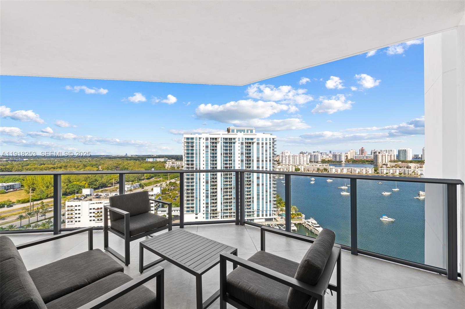 17111 Biscayne Blvd #2103 North Miami Beach, FL 33160