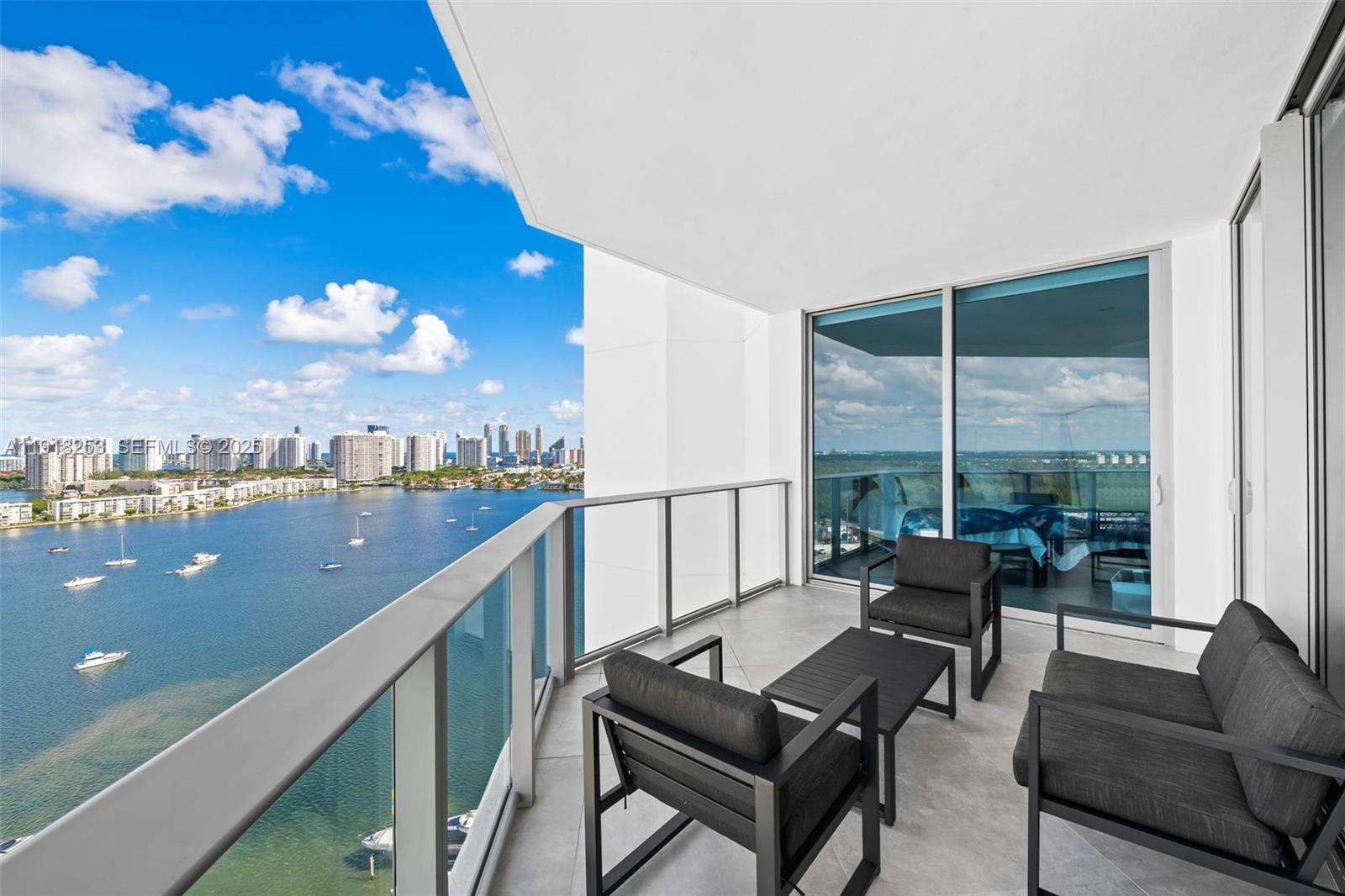 17111 Biscayne Blvd #2103 North Miami Beach, FL 33160