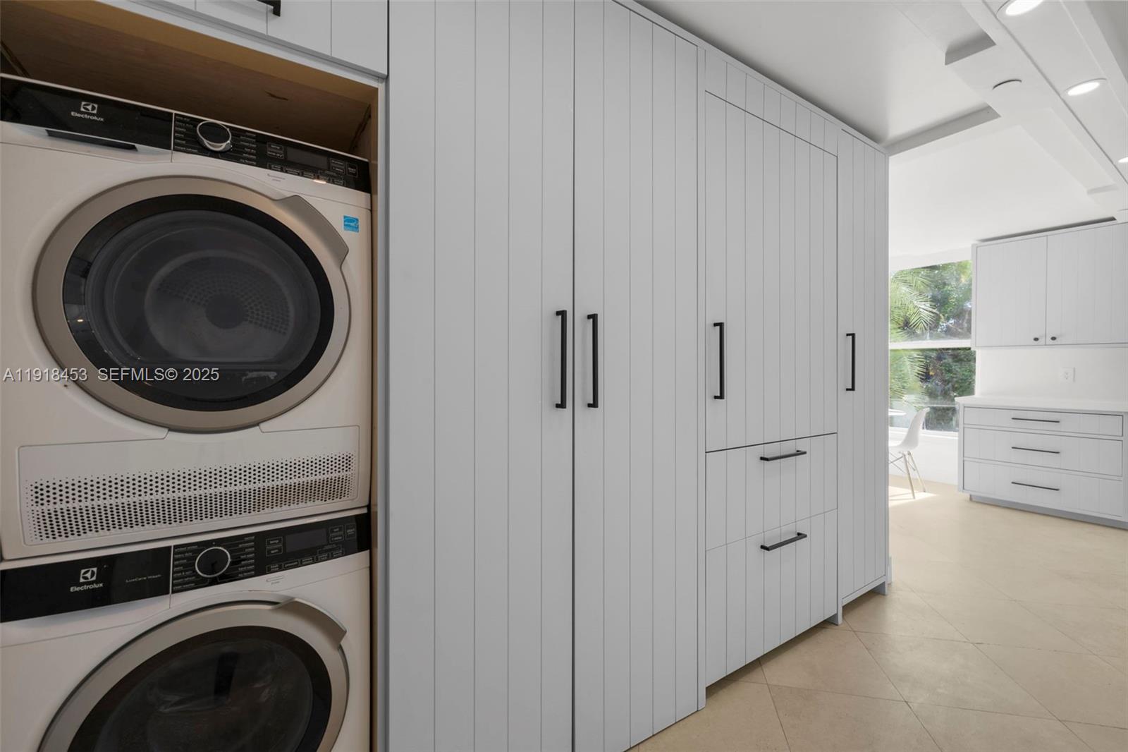 605 Ocean Dr #2L Key Biscayne, FL 33149