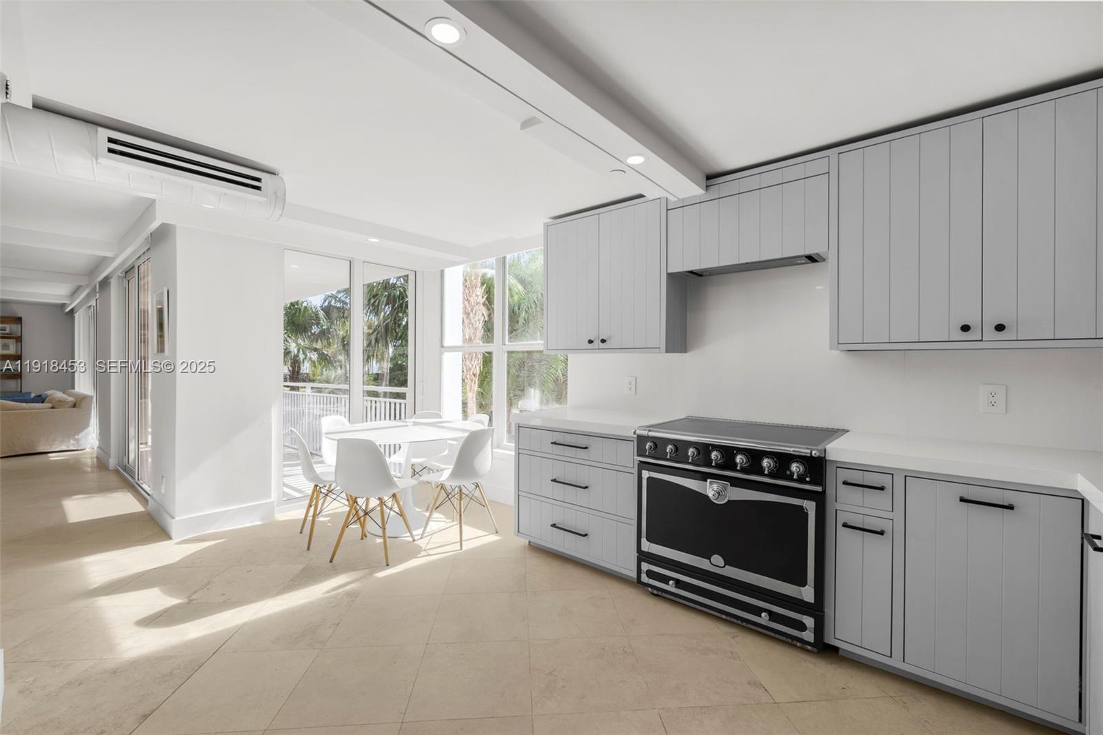 605 Ocean Dr #2L Key Biscayne, FL 33149