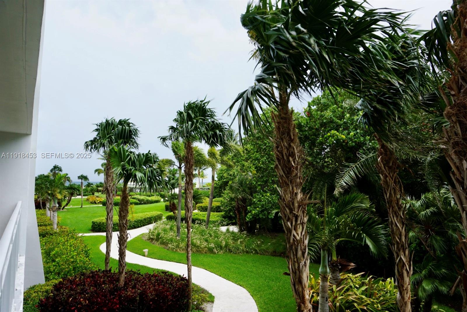 605 Ocean Dr #2L Key Biscayne, FL 33149