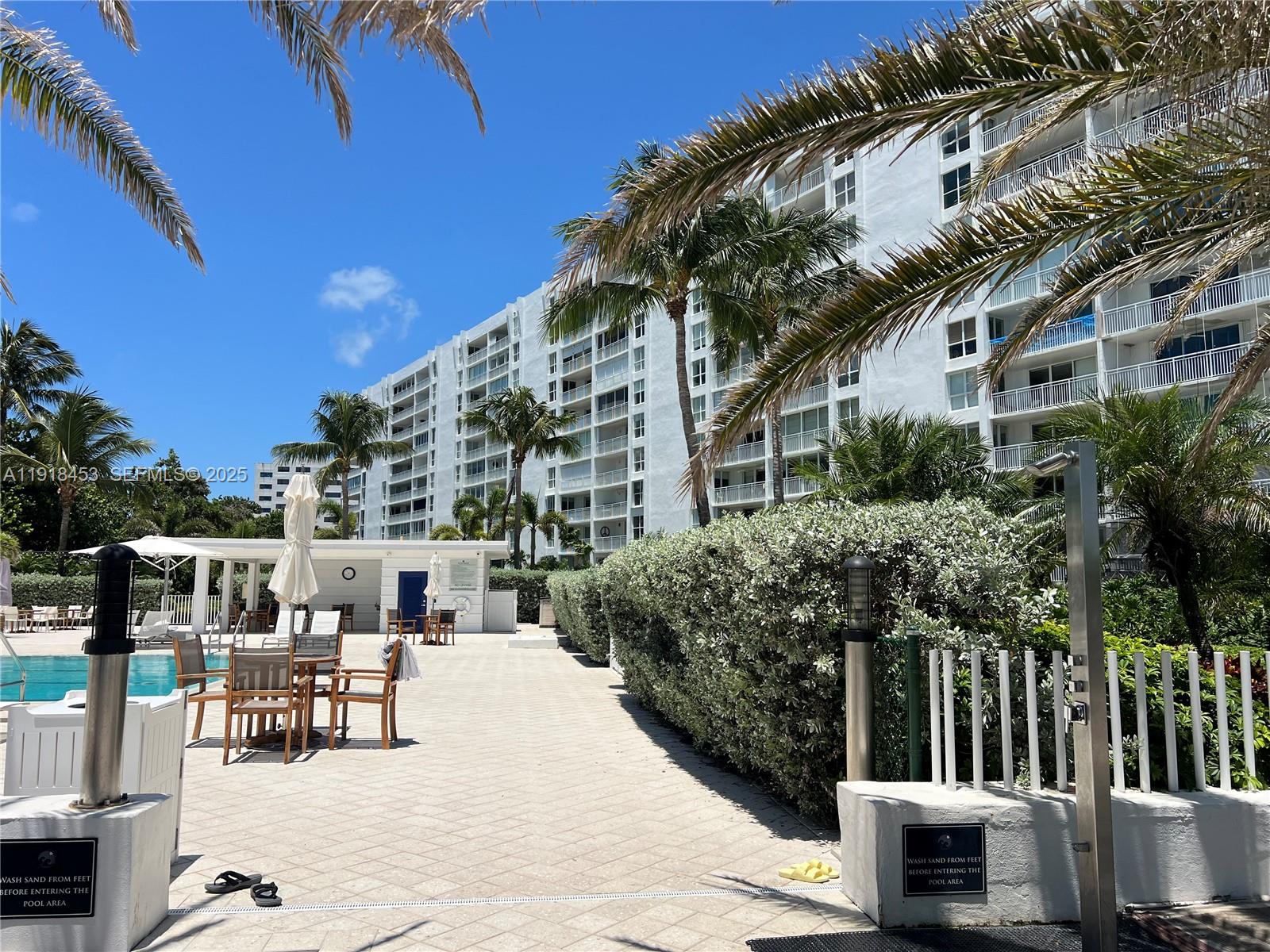 605 Ocean Dr #2L Key Biscayne, FL 33149