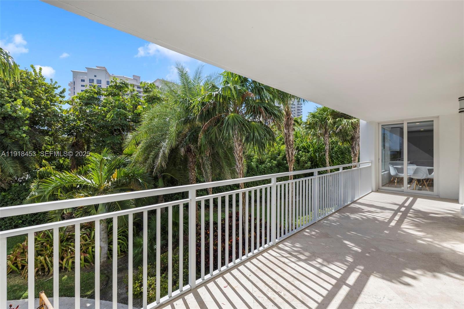 605 Ocean Dr #2L Key Biscayne, FL 33149