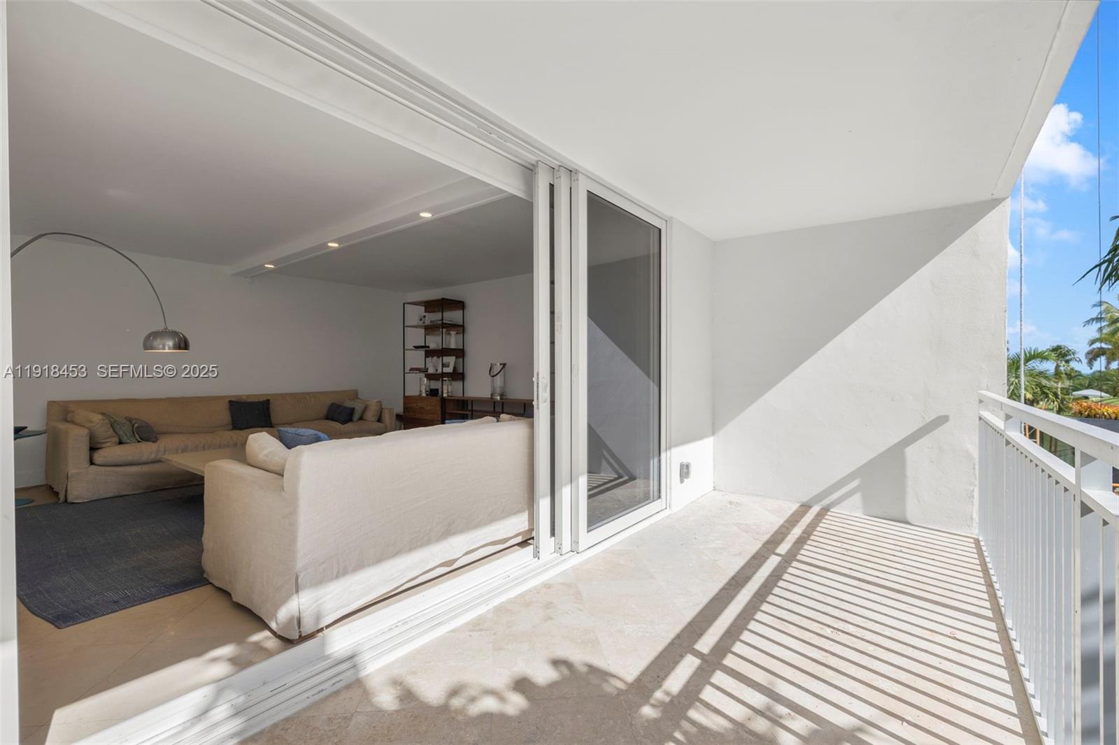 605 Ocean Dr #2L Key Biscayne, FL 33149