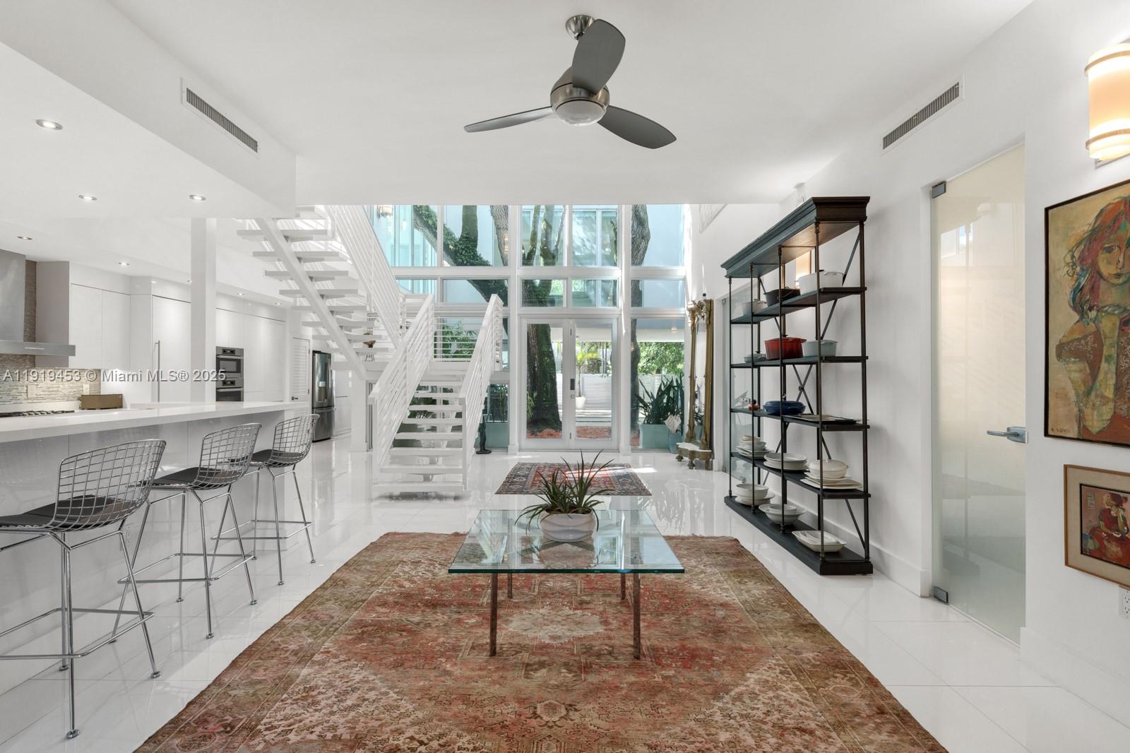 3861 Kumquat Ave Miami, FL 33133