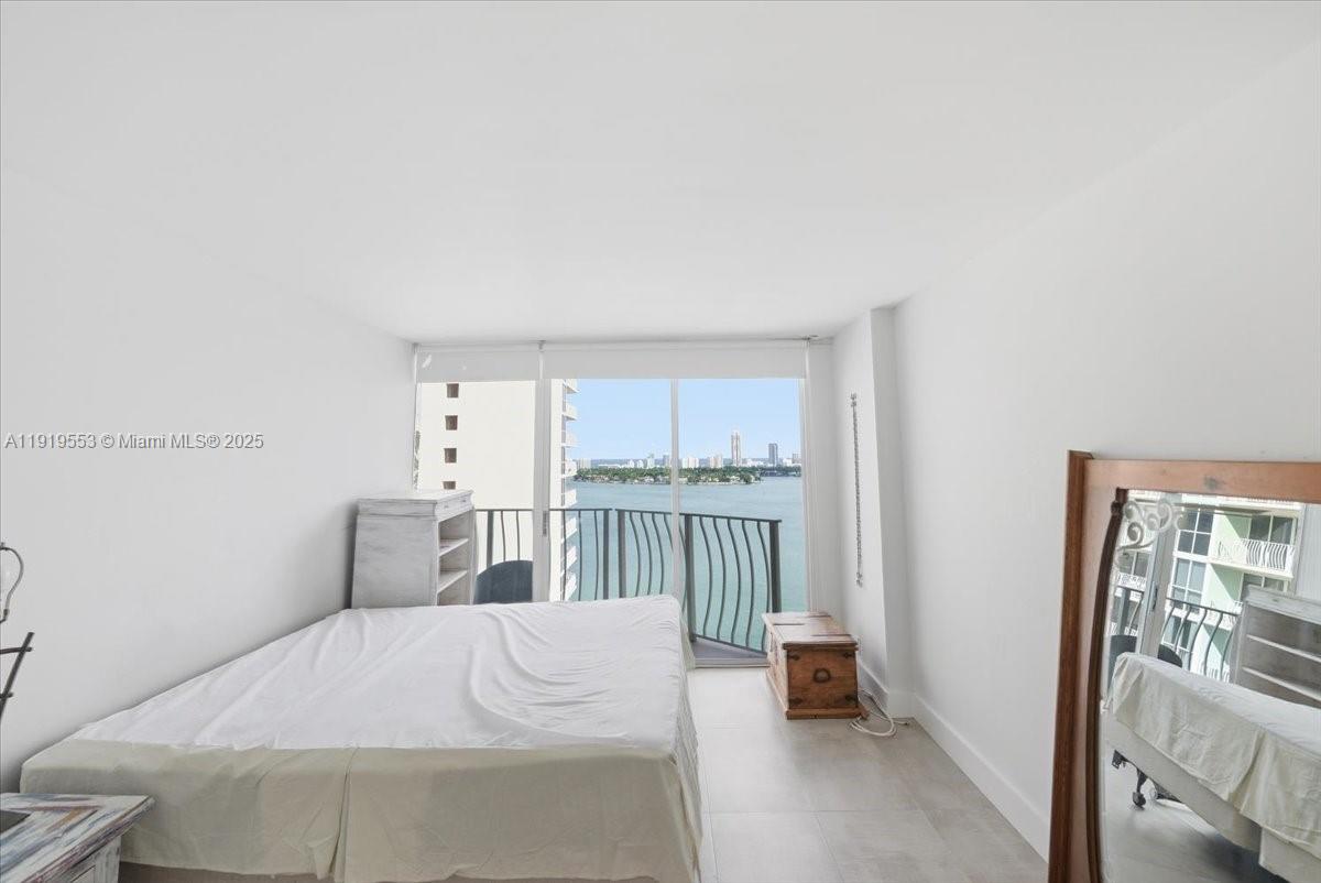 7601 E Treasure Dr #2109 North Bay Village, FL 33141