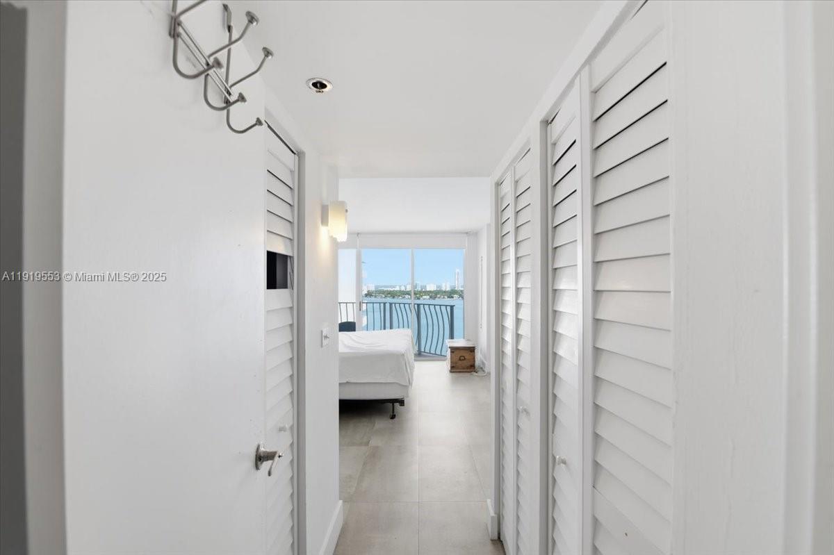 7601 E Treasure Dr #2109 North Bay Village, FL 33141