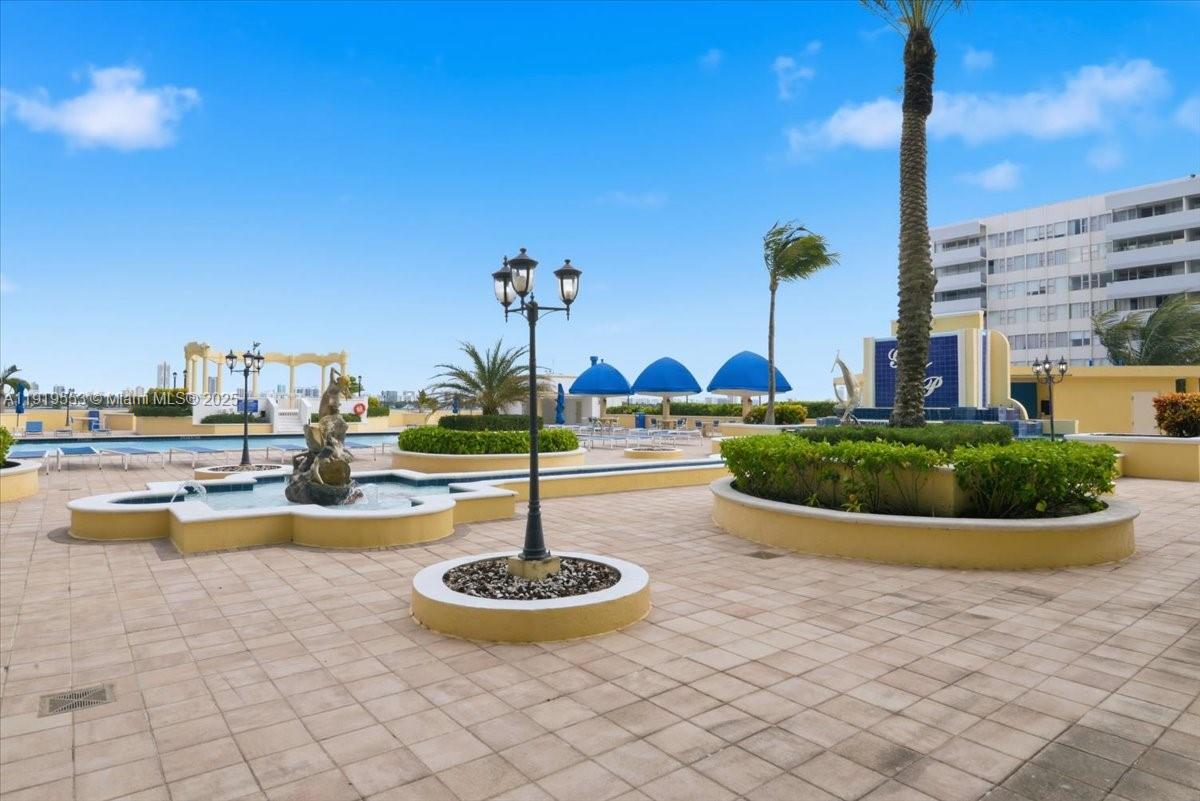 7601 E Treasure Dr #2109 North Bay Village, FL 33141