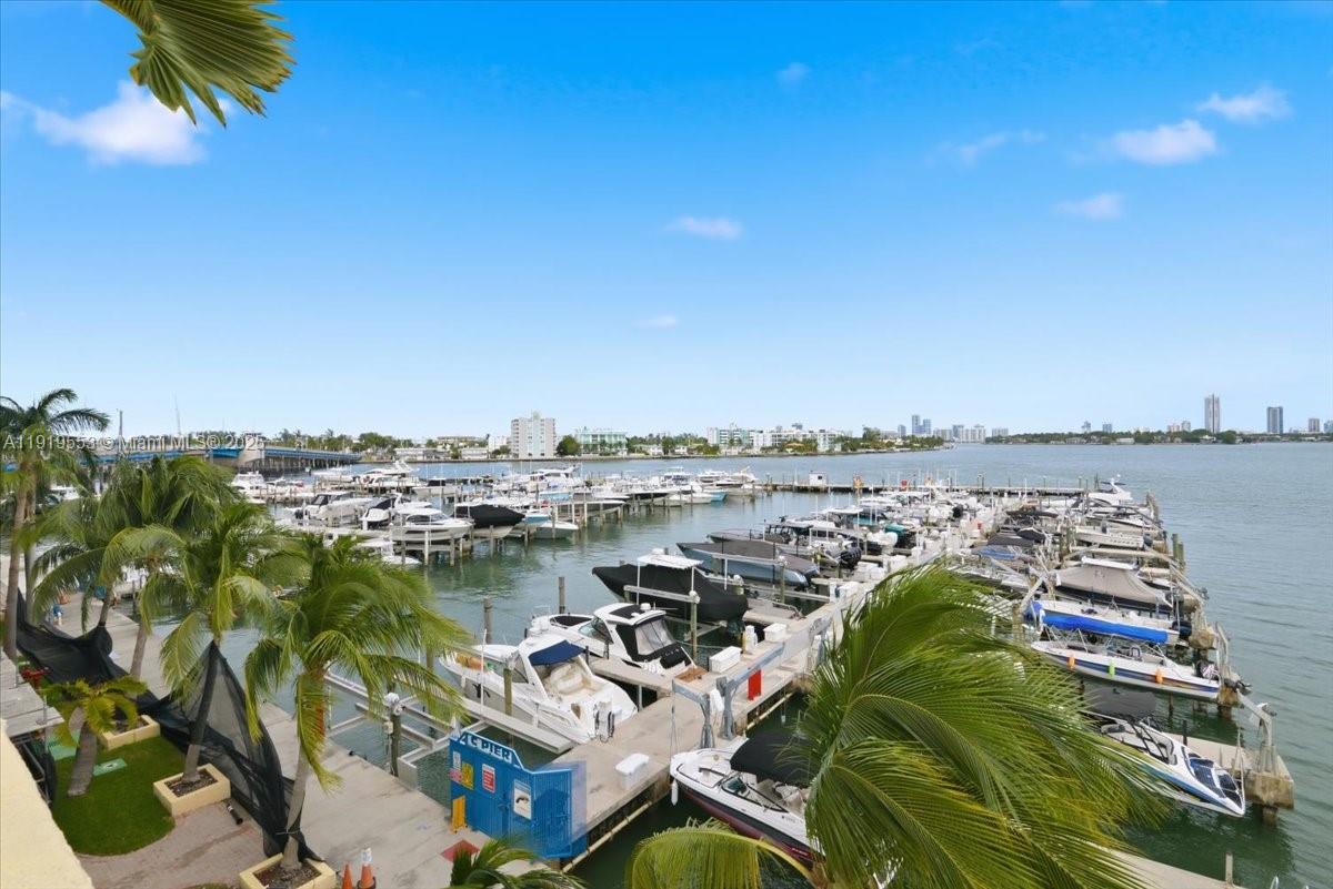 7601 E Treasure Dr #2109 North Bay Village, FL 33141