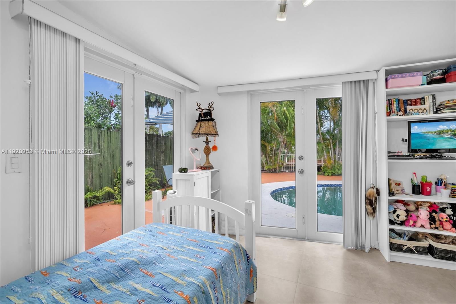 2478 Cat Cay Ln Fort Lauderdale, FL 33312