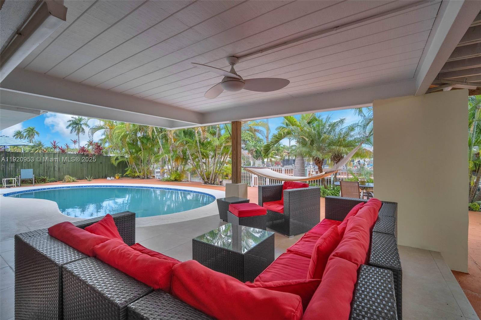 2478 Cat Cay Ln Fort Lauderdale, FL 33312