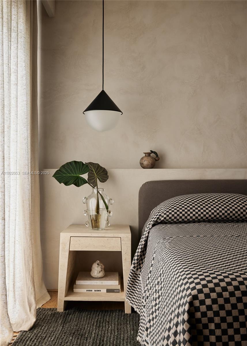 1315 Lenox Ave Miami Beach, FL 33139