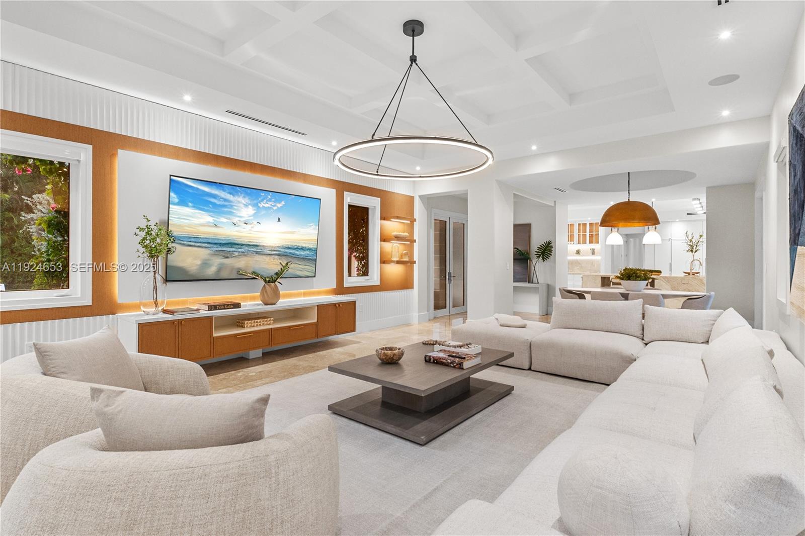 6080 SW 104th St Pinecrest, FL 33156