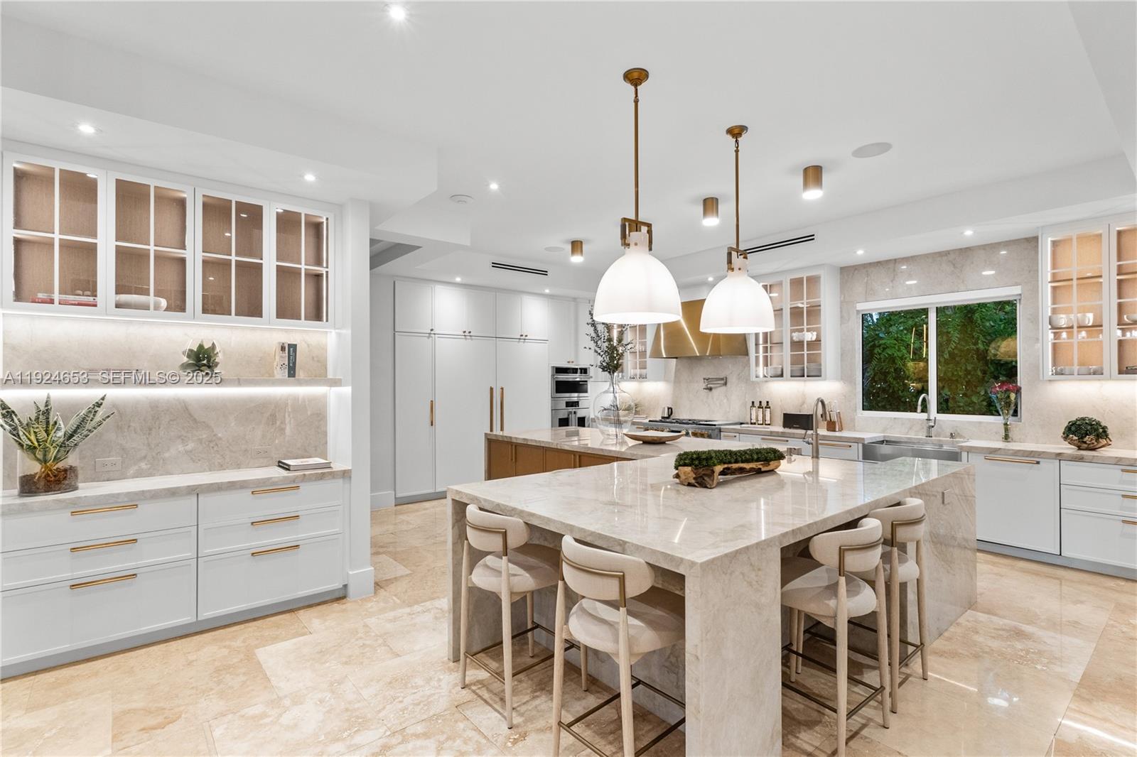 6080 SW 104th St Pinecrest, FL 33156