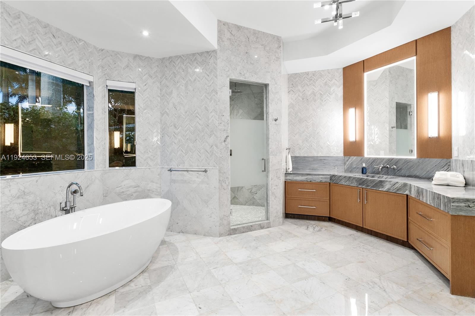 6080 SW 104th St Pinecrest, FL 33156