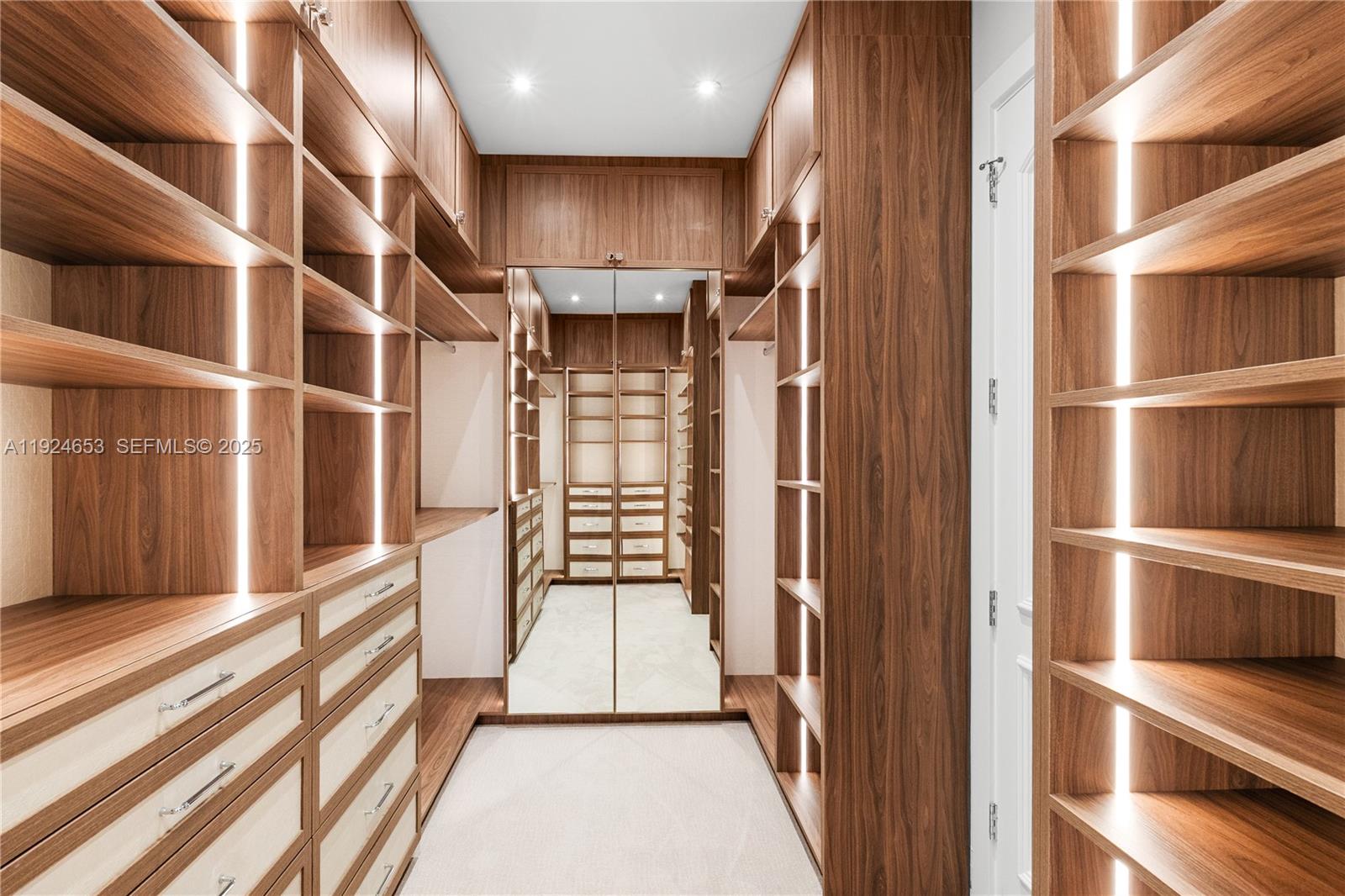 6080 SW 104th St Pinecrest, FL 33156