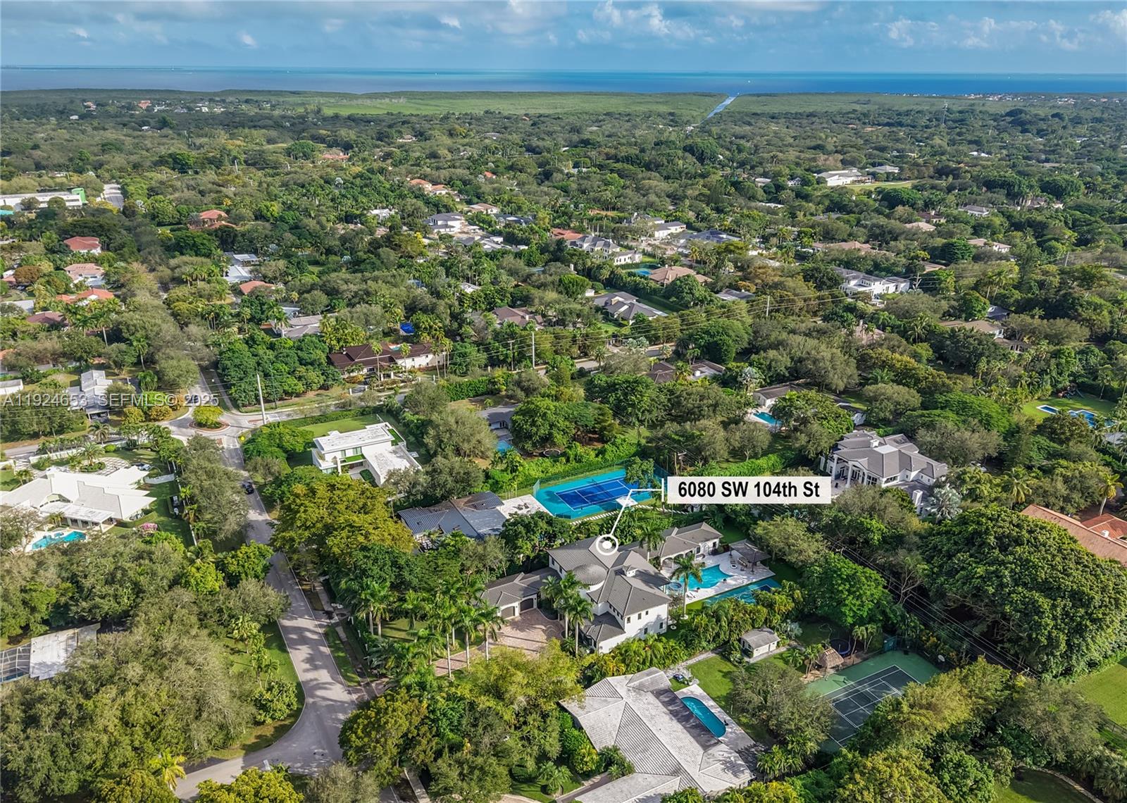 6080 SW 104th St Pinecrest, FL 33156