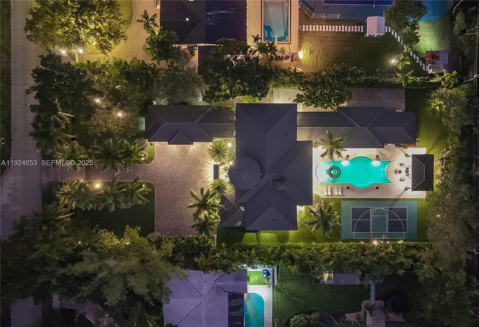 6080 SW 104th St Pinecrest, FL 33156