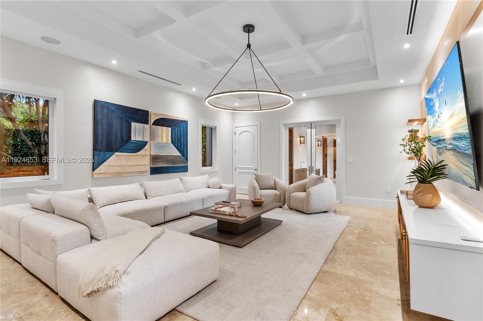 6080 SW 104th St Pinecrest, FL 33156