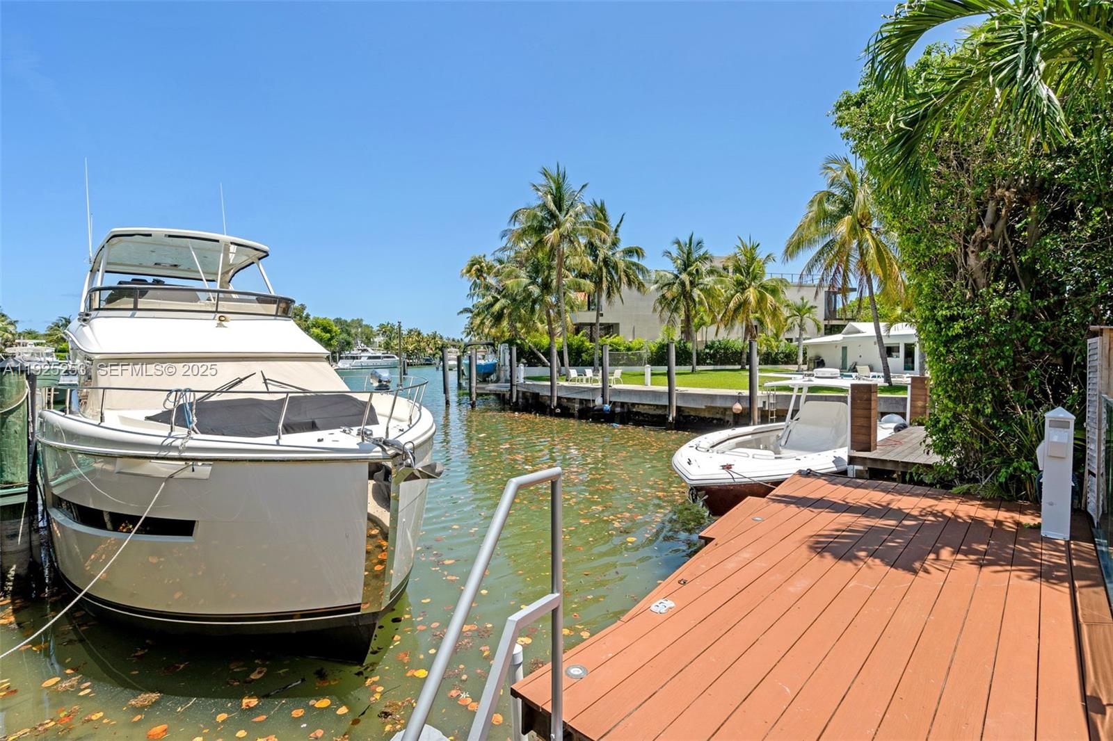 420 Island Dr Key Biscayne, FL 33149