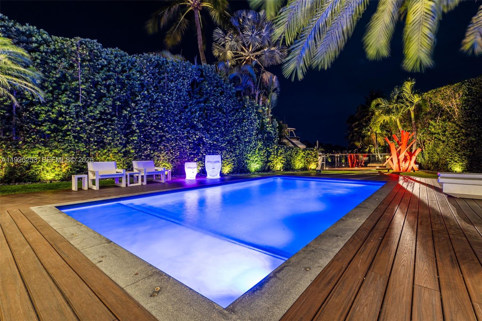 420 Island Dr Key Biscayne, FL 33149