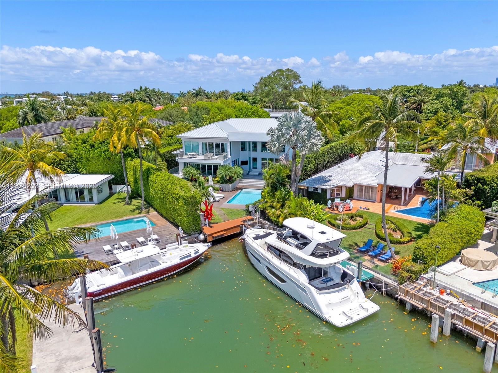 420 Island Dr Key Biscayne, FL 33149