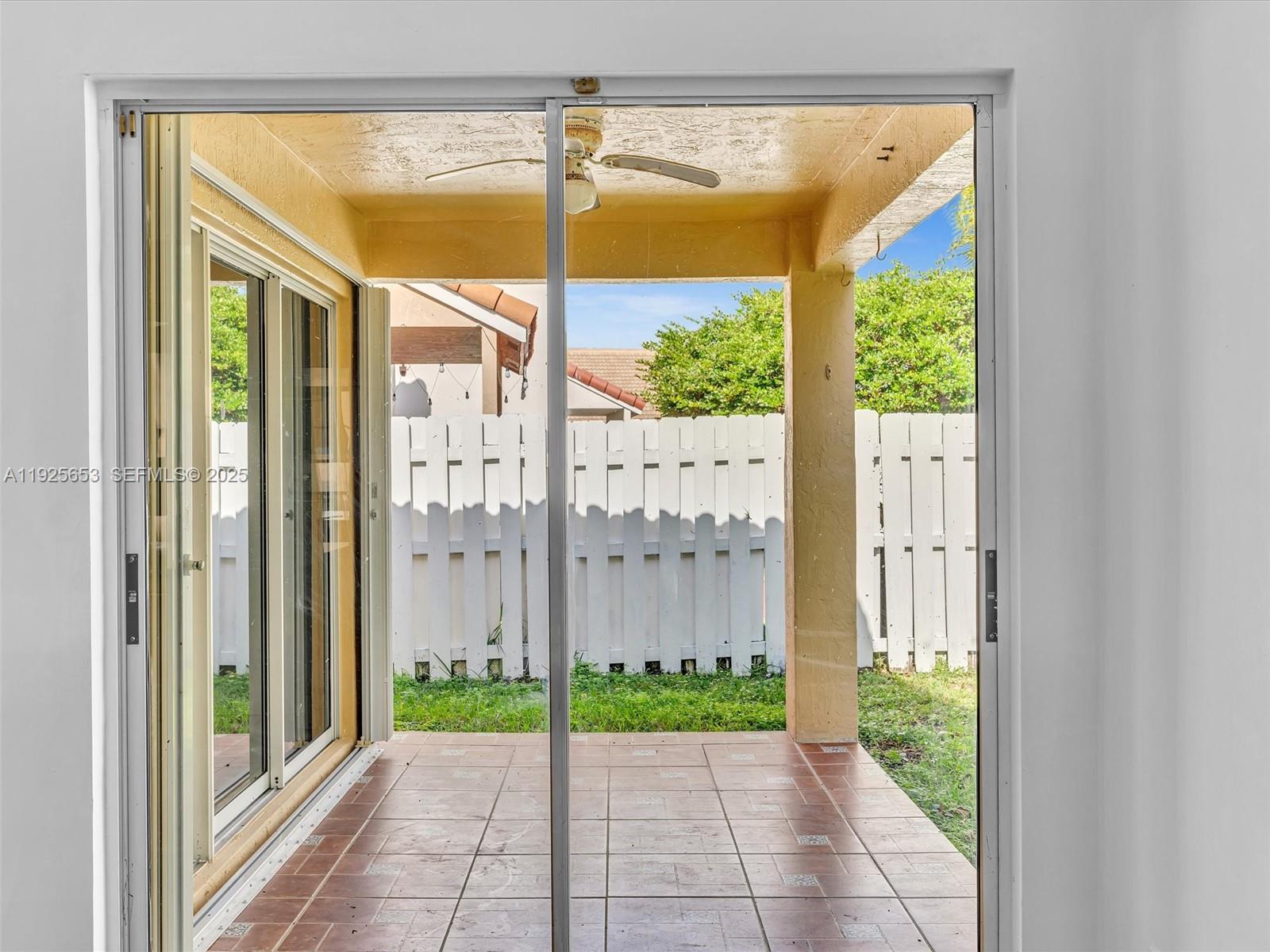 255 Somerset Way Weston, FL 33326