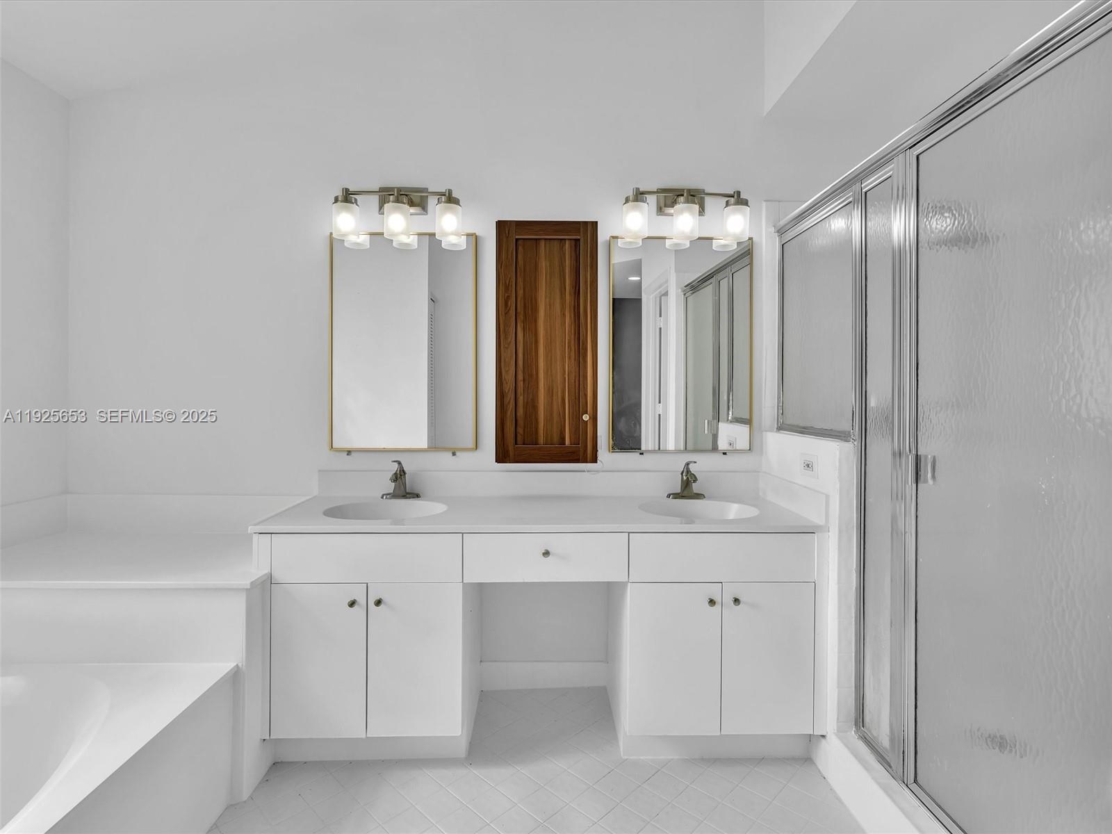 255 Somerset Way Weston, FL 33326