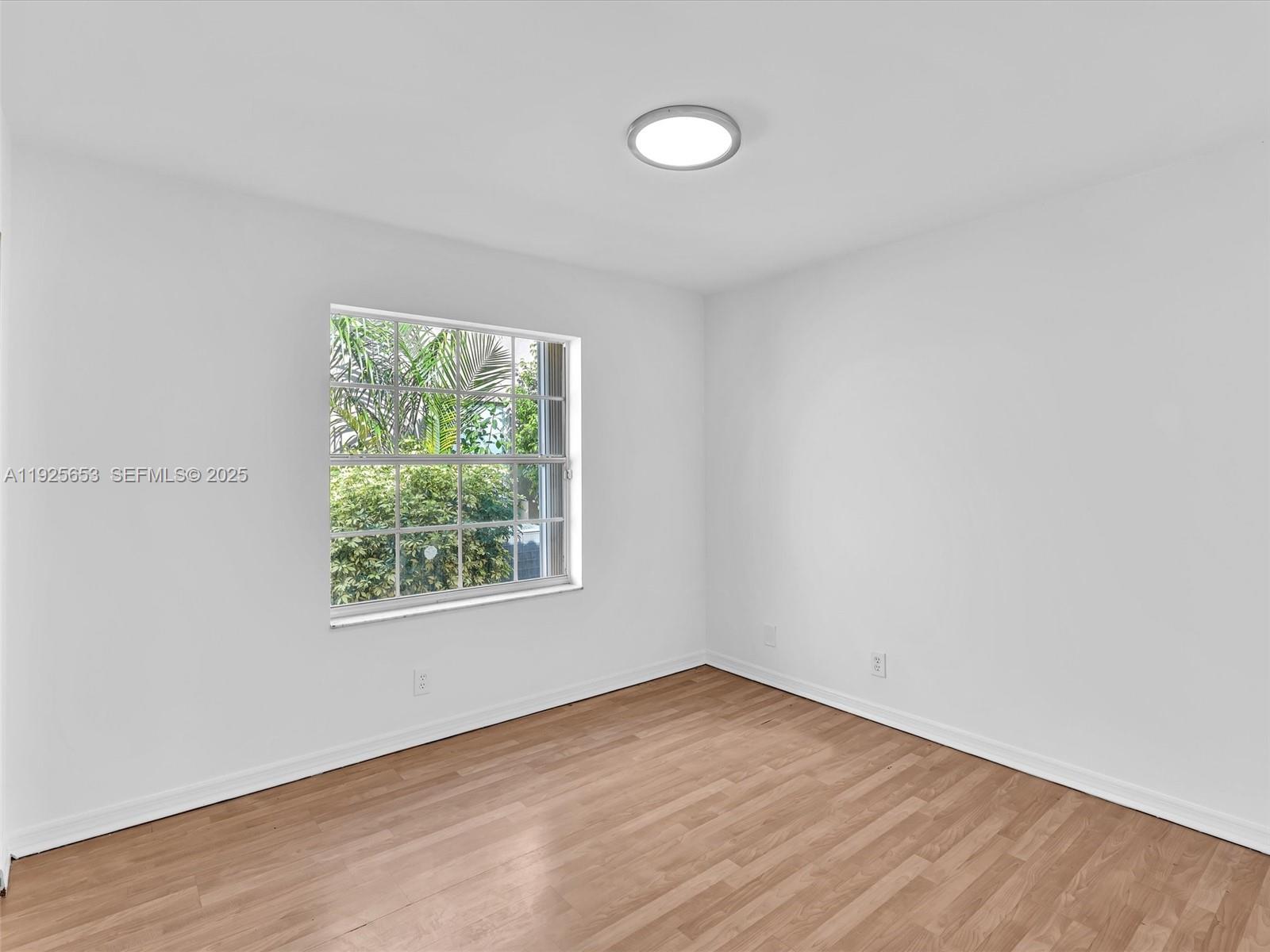 255 Somerset Way Weston, FL 33326