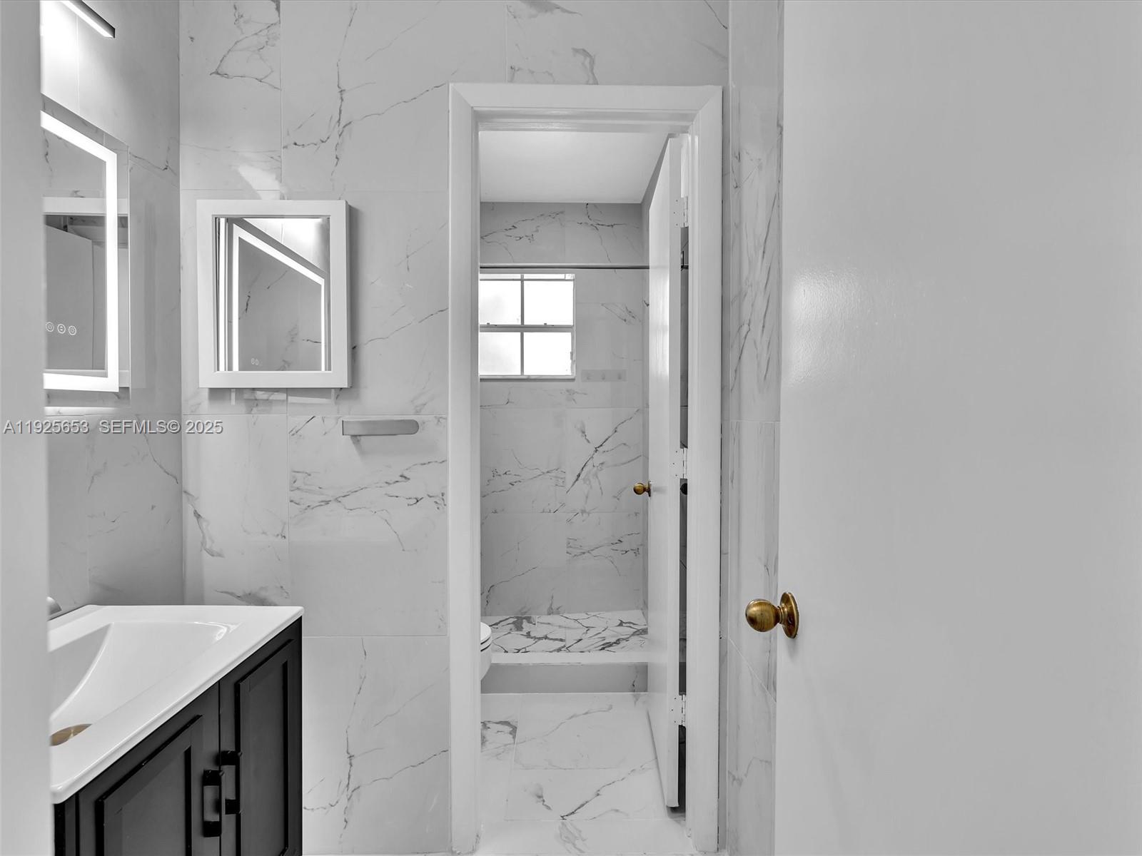 255 Somerset Way Weston, FL 33326