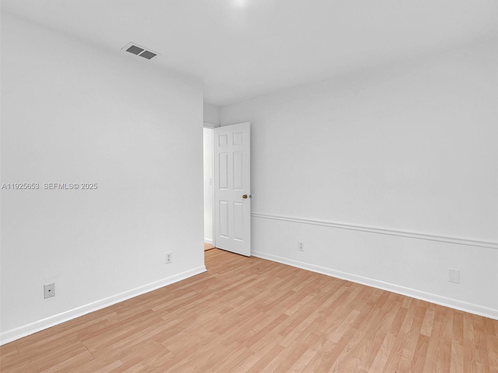 255 Somerset Way Weston, FL 33326