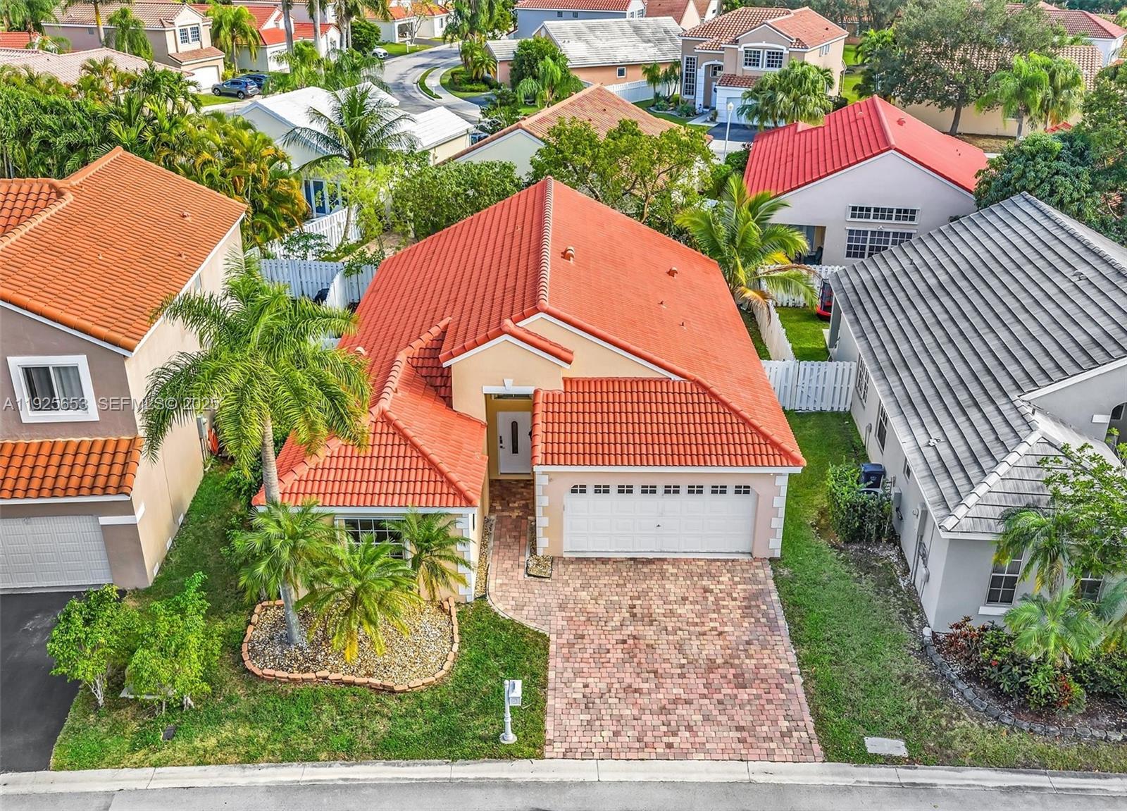 255 Somerset Way Weston, FL 33326