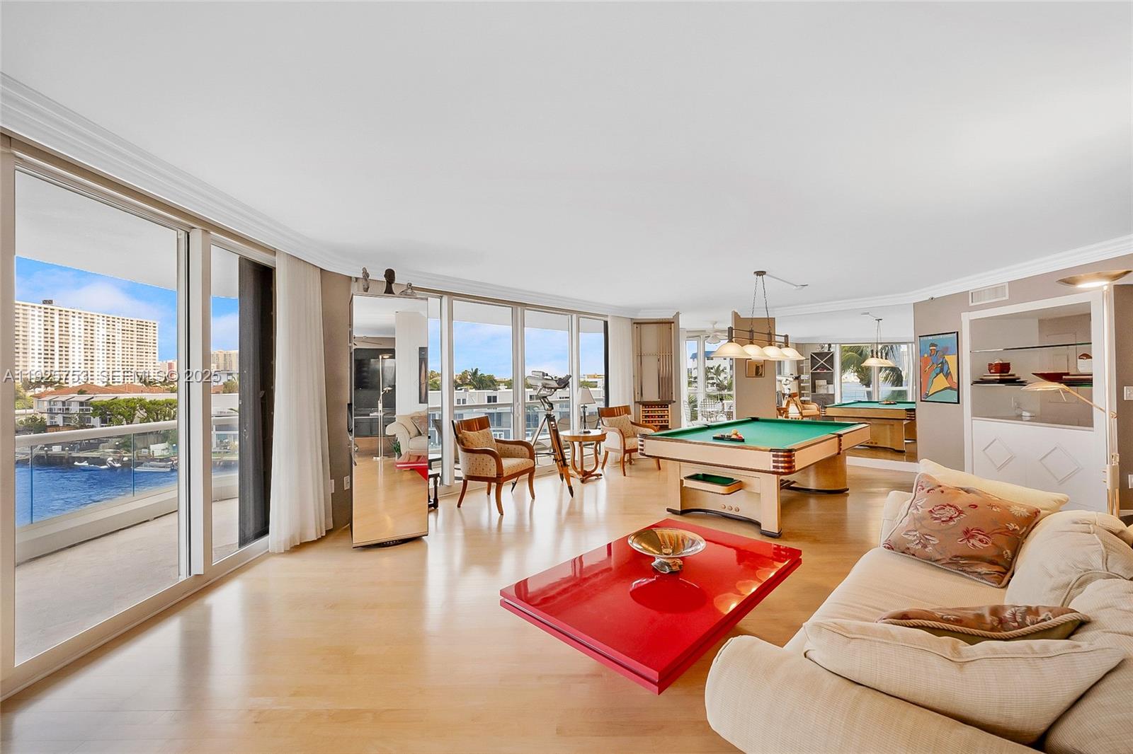 2600 Island Blvd #301 Aventura, FL 33160