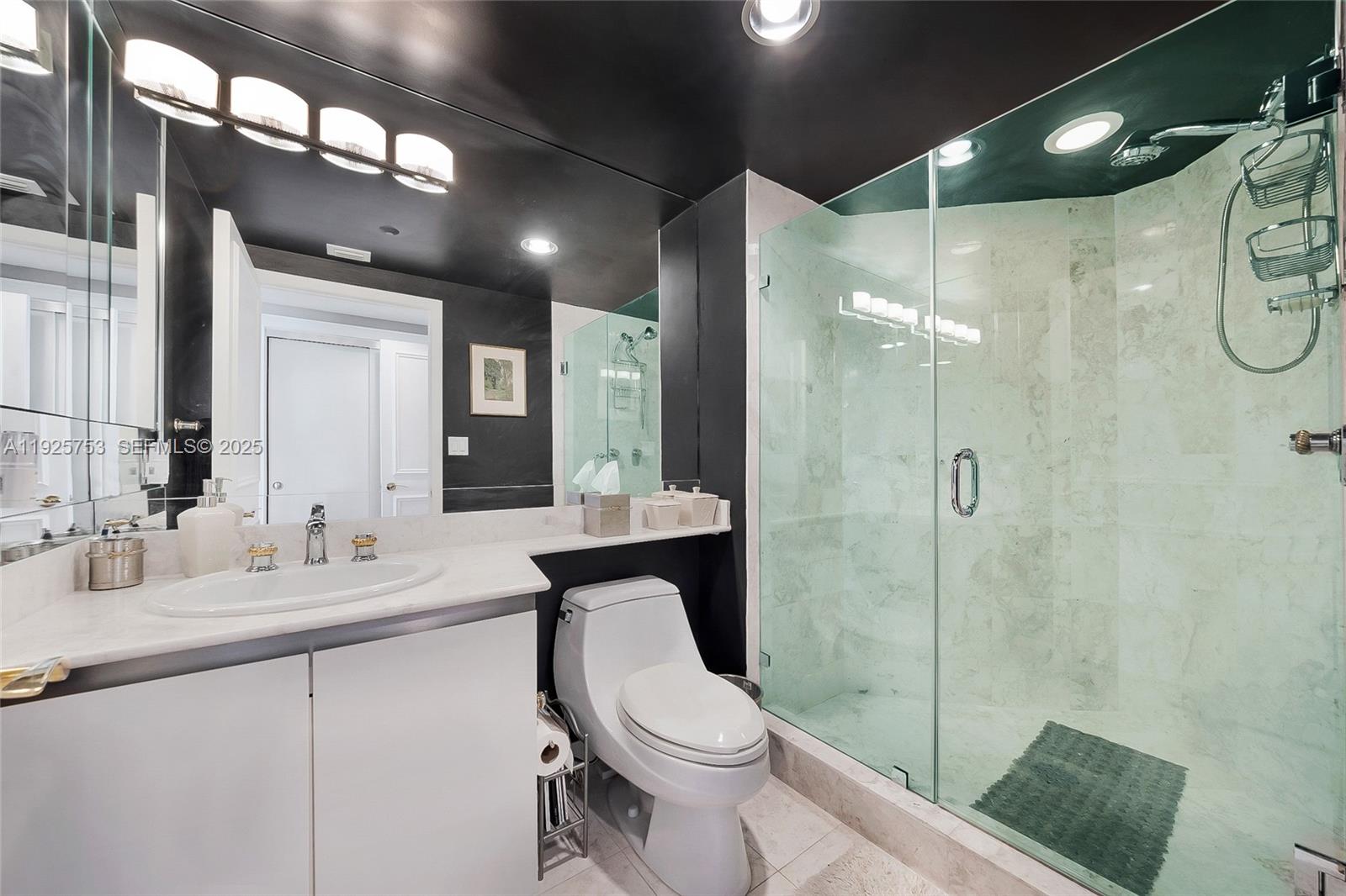 2600 Island Blvd #301 Aventura, FL 33160