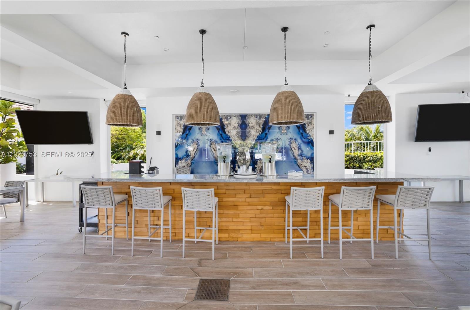 2600 Island Blvd #301 Aventura, FL 33160