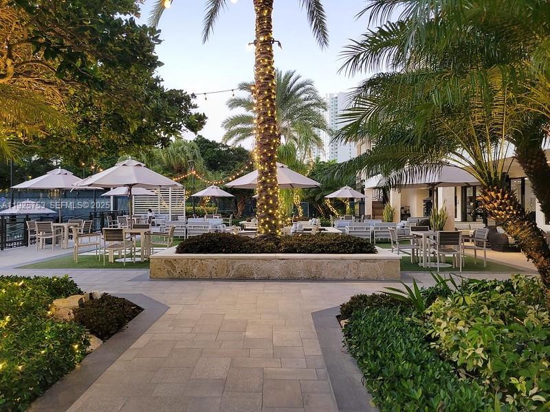 2600 Island Blvd #301 Aventura, FL 33160