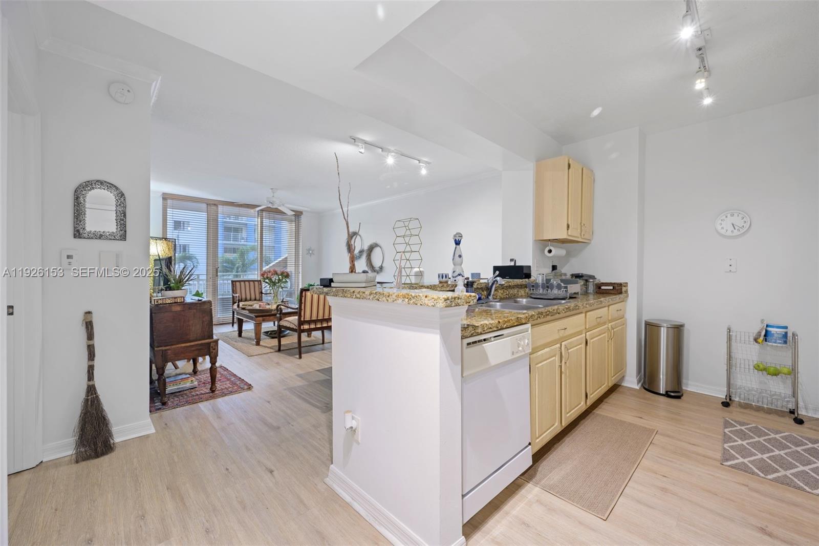 2665 SW 37th Ave #202 Miami, FL 33133